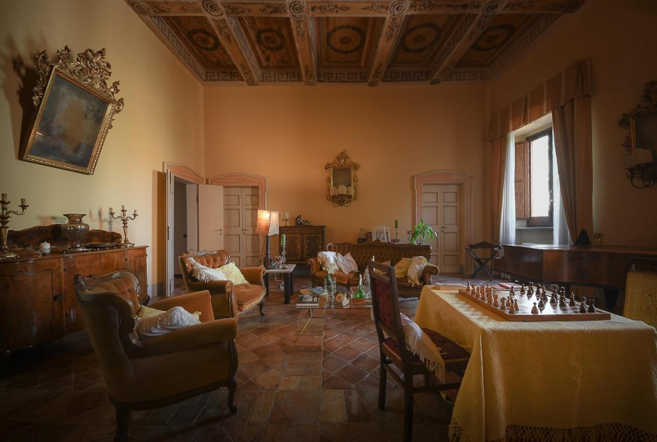 Belforte del Chienti Palazzo Bonfranceschi Bed & Breakfast エクステリア 写真